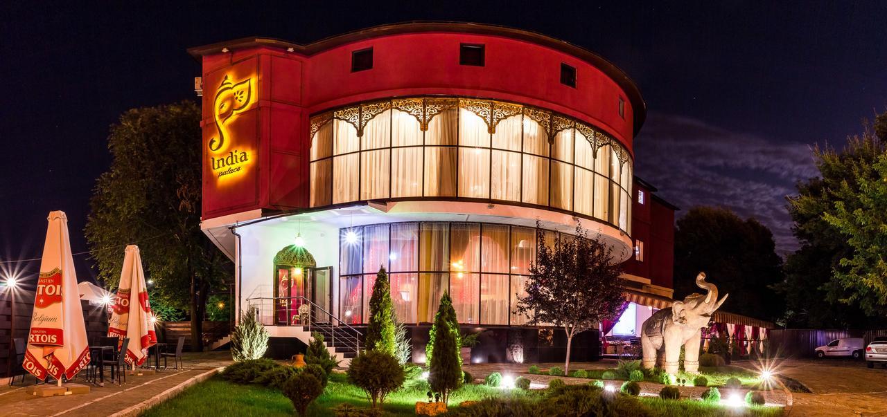 India Palace Hotel Charkiw Exterior foto